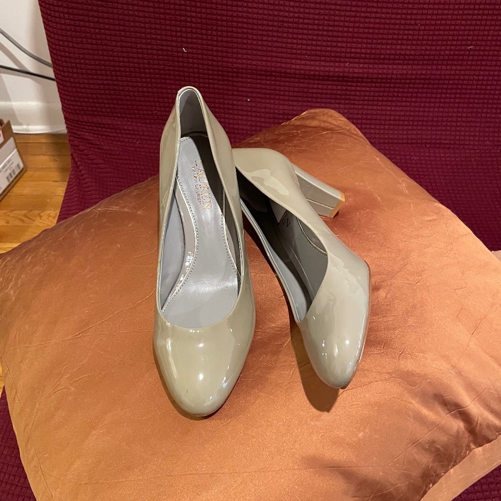 RALPH LAUREN chunky nude heels